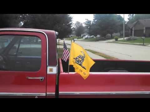 how to fasten flags