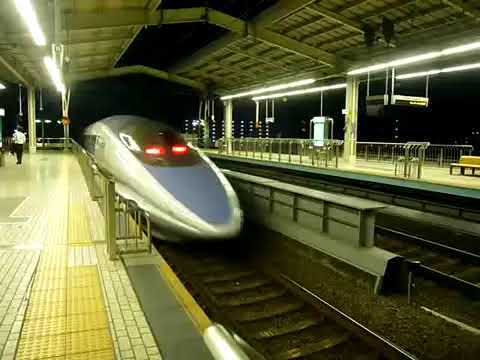 500系のぞみ50号京都発車
