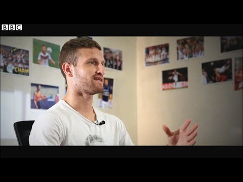 Valencia CF: MUSTAFI REMEMORA EL ÉXITO EN EL MUNDIAL Y SU LLEGADA AL VCF Valencia CF: MUSTAFI REMEMORA EL ÉXITO EN EL MUNDIAL Y SU LLEGADA AL VCF