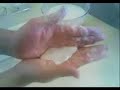 Pequeña demostración de los fluidos No-Newtonianos realizado durante la clase de Geología.