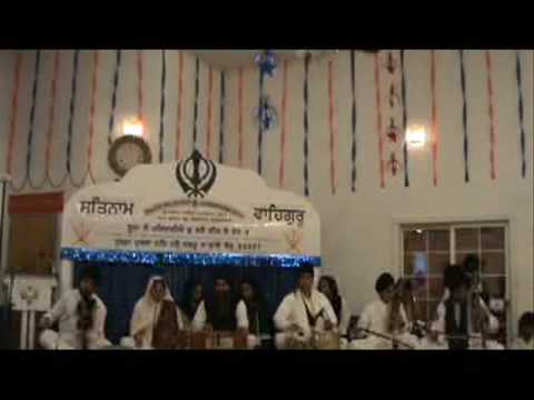 parminder kaur - 300 Saal Guru De Naal Kirtan Darbaar At Bradshaw Gurdwara, Sacramento,Ca, on October 25, 2008. Prof. Dalbir Singh and Prof. Parminder Kaur sing a shabad with...
