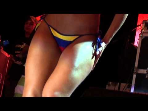 Colombianas bailando en bikini