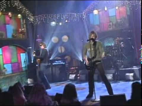 BON JOVI BOUNCE - Bon Jovi Performing Bounce at MadTv (2002) Lyrics: I been knocked down so many times Counted out 6, 7, 8, 9 Written off like some bad deal If you´re breathin...