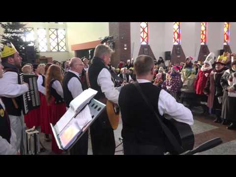 Click to View : Kolędowanie zespołu