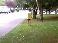 en se promenant dans la rue tout en discutant sur les effets de l'alcool, nous avons d�couvert cet �trange individu. it's not a fake...