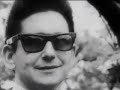 Roy's original video for PRETTY WOMAN from the 