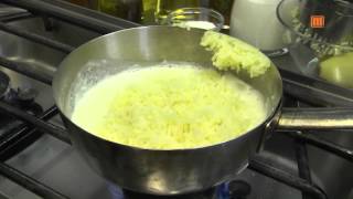 Kartoffelp&uuml;r&eacute;e mit Rucolapesto