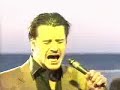 it's a faith no more's video in nulle part ailleurs, they played ashes to ashes at cannes festival. 08/05/1997

une vid�o de fnm � cannes lors de l'�mission en direct du festival de cannes.
