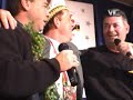 Es traf sich die Hi society zum feiern des Sessionsauftaktes. Paveier, Brings, Filue, Colör, Schavu, Funky Marys, Mr. James, Kalauer. Alle auf einer Bühne !! Einmalig !! Video entstand am 11.11.2002 bei den kleinen Erdmännchen e.V. in Köln. DVD in der Stadt gefunden!