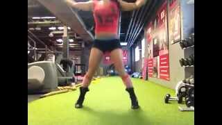 3-Minute Christmas Workout with Belinda Kiriakou