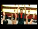 ( want to download the mp3 of this song? click here : http://www.mastana.net/music/index.php?p=ReMix%20Albums%2FMastana%20Music%202008 )Here's a new song by the talented singer Tahir Shubab, it is released by BN records in Germany.The video is made by Adel films, this song is ment to promote Taher shabab for his upcomming USA&CANADA 2008 tour in wich Abdul Rahman will be the host.Tahir shabab is the older brother of Sediq shabab, they both sing great songs and are very good in live singing aswell, Sediq shabab's song DESMAL Ye Rawerr got great attention from all over the world and is still one of the most played songs at parties and tv channels.Singer : Tahir ShubabSong : KliwaliLyrics : Said AfghaniMusic : Raschad Atasch- Adel Film --ENGLISH TRANSLATION:Beloved, in your cheeks..Whose bloods color do I see?My pure loves truth is visible/obvious in it..Beloved in your cheeks..I said become my girlfriendShe said come to our villageI said theyll catch us/ theyll knowShe said thats loves allure/ mazaMy pure loves truth is visible in itBeloved, in your cheeksBeloved in your cheeks..Whose bloods color do I see?My pure loves truth is visible/obvious in it..Beloved in your cheeks..I said your youth is beautiful (not sure :S)She said loves all about getting caughtI said youve made me crazyyShe said my beloved is wheat colouredMy pure loves truth is visible in itBeloved in your cheeks..Beloved in your cheeks..Whose bloods color do I see?My pure loves truth is visible/obvious in it..Beloved in your cheeks..I said give me your white(meaning beautiful) mouthShe said your love is recklessI said youre close to my heartShe said i am a flame and my beloved is a mothI said come in the afternoonShe said Ill come to river bankI said Ill be waiting for youshe said Ill be carrying a blue water pitcherMy pure loves truth is visible/obvious in it..Beloved in your cheeks..credits: http://dranapukhtana.com/- DUTCH TRANSLATION:Yara, Wie z'n Bloed kleurt jouw wangen?Die kleur vertegenwoordigd mijn ware liefde.Kleur van jouw wangen, Jouw wangen...Ik zei kom we worden vriendenZe Zei kom naar ons dorp.Ik zei dan word onze liefde ontdekt,ze zegt dan wordt de liefde pas echt spannend!- Die kleur vertegenwoordigd mijn ware liefde.Yara, Wie z'n Bloed kleurt jouw wangen?Die kleur vertegenwoordigd mijn ware liefde.jouw wangen, Jouw wangen...Ik zei jouw jeugd is zo mooi.Ze zei Liefde wordt uiteindelijk ontdekt,Ik zei jij maakt me helemaal gek,ze zegt mijn geliefde is goudbruin.- Die kleur vertegenwoordigd mijn ware liefde.Yara, Wie z'n Bloed kleurt jouw wangen?Die kleur vertegenwoordigd mijn ware liefde.jouw wangen, Jouw wangen...Ik zei laat me jouw schone lippen proevenze zei jij bedrijft liefde heel onwetendIk zei jij zit diep in mijn hartZe zegt ik ben 'n kaars, mijn geliefde is een vuurvlieg...Ik zei ik wil je zien tijdens zonsondergang,ze zei Ik kom bij het riviertje/put/waterplaatsIk zei ik zal op je wachtenze zegt je herkent me aan een blauwe water pot op mijn schouder...- Die kleur vertegenwoordigd mijn ware liefde.Yara, Wie z'n Bloed kleurt jouw wangen?Die kleur vertegenwoordigd mijn ware liefde.jouw wangen, Jouw wangen...yara sta pa anango ki chi de cha de wino rang daiyara sta pa anaango ke che da che da weeno rung day