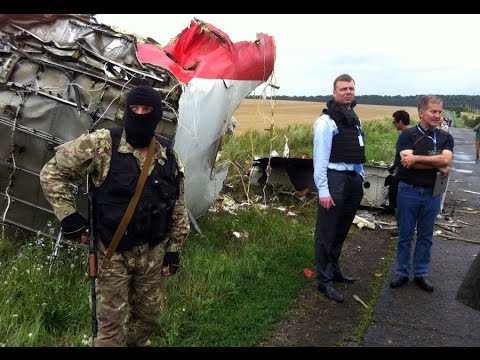 Shot - Award winning former Associated Press reporter Robert Parry has been told by an intelligence source that the United States is in possession of satellite imagery which shows that Ukrainian troops...