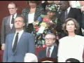 The Catalynian and Spanish Anthem are performed. Los himnos de Cataluña y España son interpretados