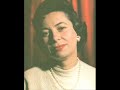 na m�sica do fado pedro rodrigues, uma grande senhora do fado, tamb�m ela uma saudade, grande na voz, na sua maneira de ser e na sua simplicidade, � um prazer ouvi-la neste fado.