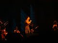a vocalista do madredeus lan�ando voc� e eu, seu �lbum solo de m�sica popular brasileira.