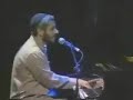 אה, ובהתחלה יש איזו פשלה משעשעת עם 'מעיין'. מתוך ערב התרמה שנערך בתיאטרון גבעתיים ב-7.5.06