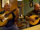 El Trompi cantant \"Maria la portuguesa\"