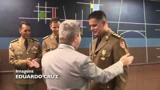 VÍDEO: Governador entrega Medalha do Mérito Militar ao chefe do Gabinete Militar