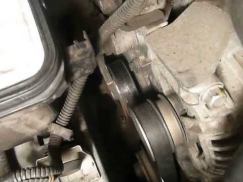 How to Remove the Serpentine Belt on a Saturn L200