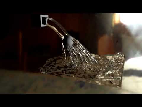 Realistic fluid simulation in Blender