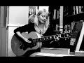 Catriona Irving - Sitting On the Shelf (live)