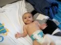 Miguel brincando com paninho