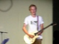 videos de Year 10 Cabaret 2009 - Jehovas Waitress (Queens of the Stone Age - Go With The Flow)