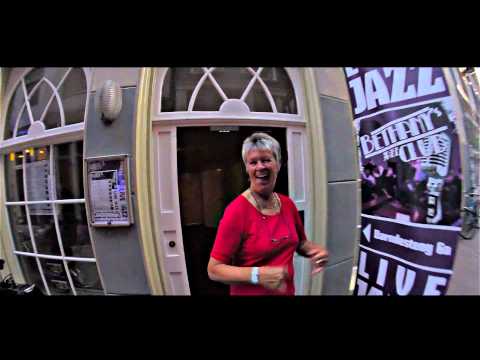 CIEMNA STREFA - ZWARIOWANE ŻYCIE (OFFICIAL VIDEO)