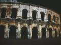 JOYEUX NOEL à tous ( projections sur les arènes de Nîmes )