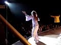 aziz faye et ashley maher danse pour le spettacle de youssou n'dour a sorano, dakar avant le bercy 2008