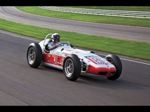Sam Posey laps the winning 1962, 500 Roadster