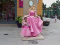 Kamryn outside the Bibbidi Bobbidi Boutique
