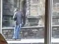 Todo se vuelve. Un boracho se cae donde acaba de mear. Todo se vuelve. Un boracho se cae donde acaba de mear.