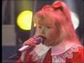 Silvy Melodie met Ben in Walter's Verjaardagsshow