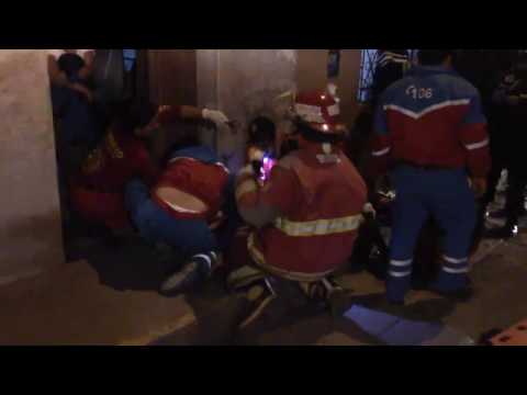 CUERPO DE SERENAZGO DE JESÚS NAZARENO AUXILIA DOS HERIDOS EN ACCIDENTE DE TRÁNSITO CUERPO DE SERENAZGO DE JESÚS NAZARENO AUXILIA DOS HERIDOS EN ACCIDENTE DE TRÁNSITO