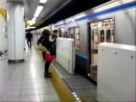 横浜市営地下鉄　戸塚駅　発車サイン音