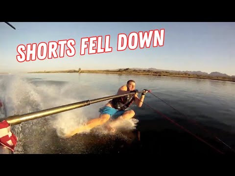 Barefoot - Bare Butt Skiing