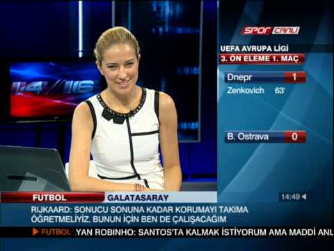 canlı yayında burcu esmersoyun zor anı 30.07.2010