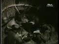 magyarul lsd. lent this footage was recorded in 1936 on the hortob�gy plain (scene from the film entitled hortob�gy: h�llering, 1936).
sitting around the cauldron, they eat in silence. everyone has their own place at the pot. each herdsman was entitled to dip his spoon into his own part of the communal cauldron, it was the height of bad manners to impinge on somebody else's area.
the scene was set to music. tune: the horsemen and the cowherds, collected by l�szl� lajtha.
----------------------------------------------
a felv�tel 1936ban k�sz�lt a hortob�gyon (r�szlet a hortob�gy c�m? filmb?l rendezte: h�llering 1936).
a bogr�csot k�r�l�lve csendben esznek, a k�z�s bogr�cs k�r�l meghat�rozott rendben lehetett le�lni. mindenki a saj�t r�sze fel� es? bogr�csr�szb?l kanalazhatott, �tny�lni a m�sik 