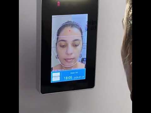 Demonstração reconhecimento facial, reconhecimento de uso de máscara e verificação de temperatura