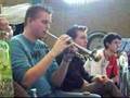 Schmuyle and a bored trumpetpleyer eating