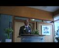 Berend Talsma tijdens opening Werom Wenningen Kollum