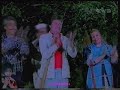 ليلى علوي في عز شبابها وجمالها.