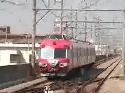名鉄パノラマカー　西尾駅出発