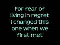 videos de Shut Up And Let Me Go by the Ting Tings (w/lyrics)