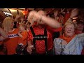 Zwaai naar Oranje - Peter van Holland
