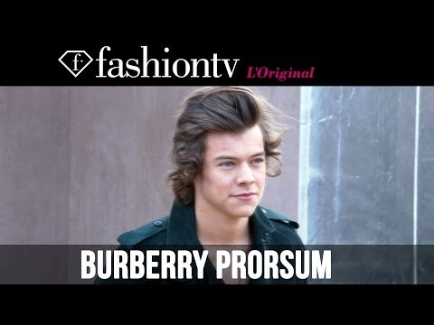 fashiontv - http://www.FashionTV.com/videos LONDON - Celebs and fashion VIPs decked out in their Burberry Best arrive for this classic British brand's Fall/Winter 2014-1...