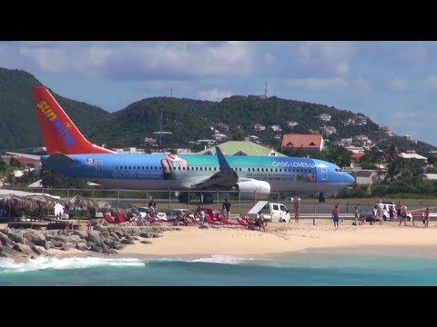 Sunwing - Jet Blast from Sunwing's new Boeing 737-800. Check out our other vids for Boeing 747 Jet Blast and more!