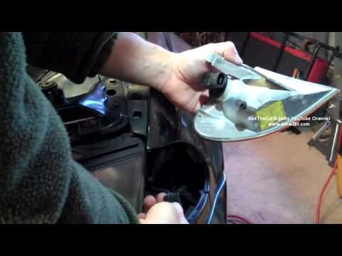Blinker Bulb Flashes Fast, BMW 3 Series E46 Blinker Bulb Replacment and Diagnosis