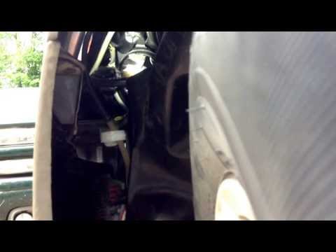 How to change the light bulb in a Subaru Legasy and Outback. (2010, 2011, 2012, 2013, 2014)
